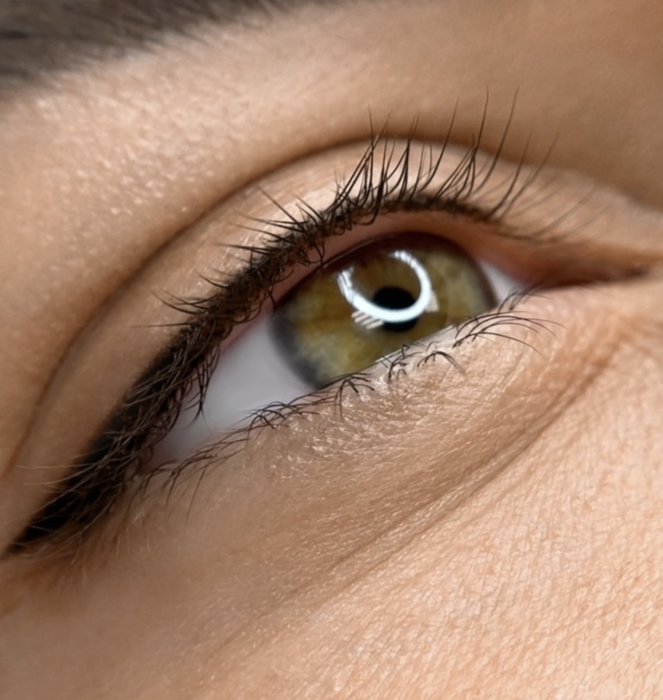 Перманентный макияж межресничного пространства